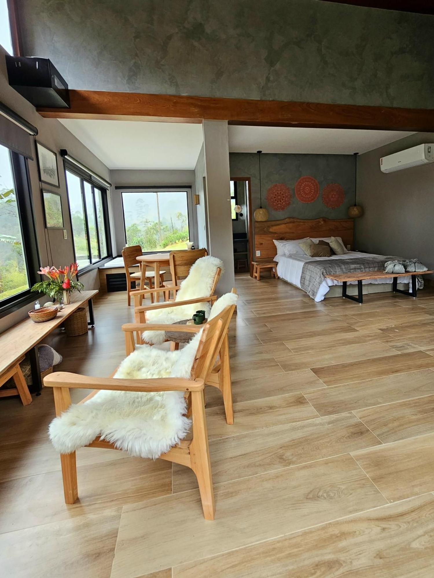 Vila Pinheiro Villa Santa Teresa  Luaran gambar