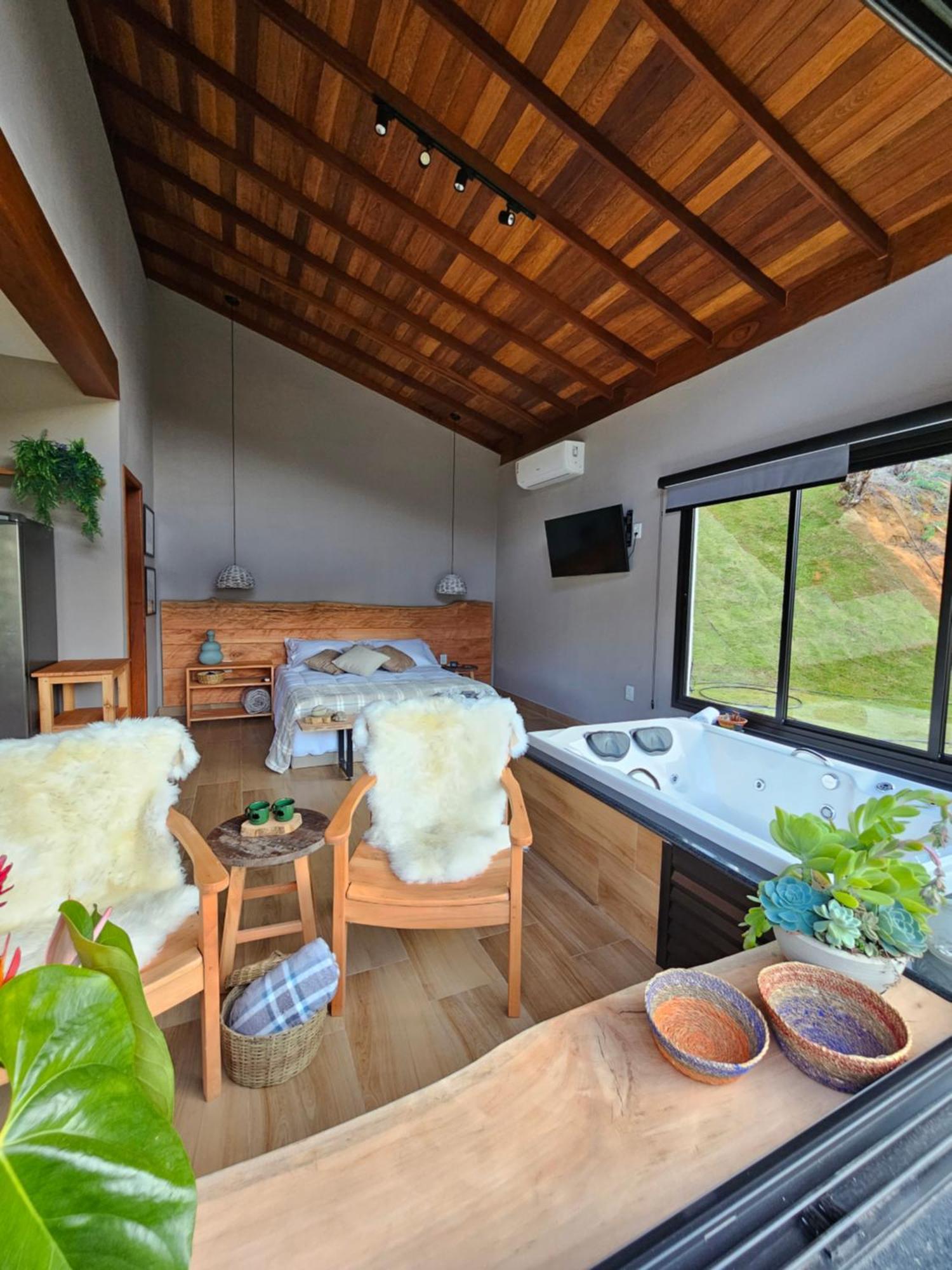 Vila Pinheiro Villa Santa Teresa  Luaran gambar